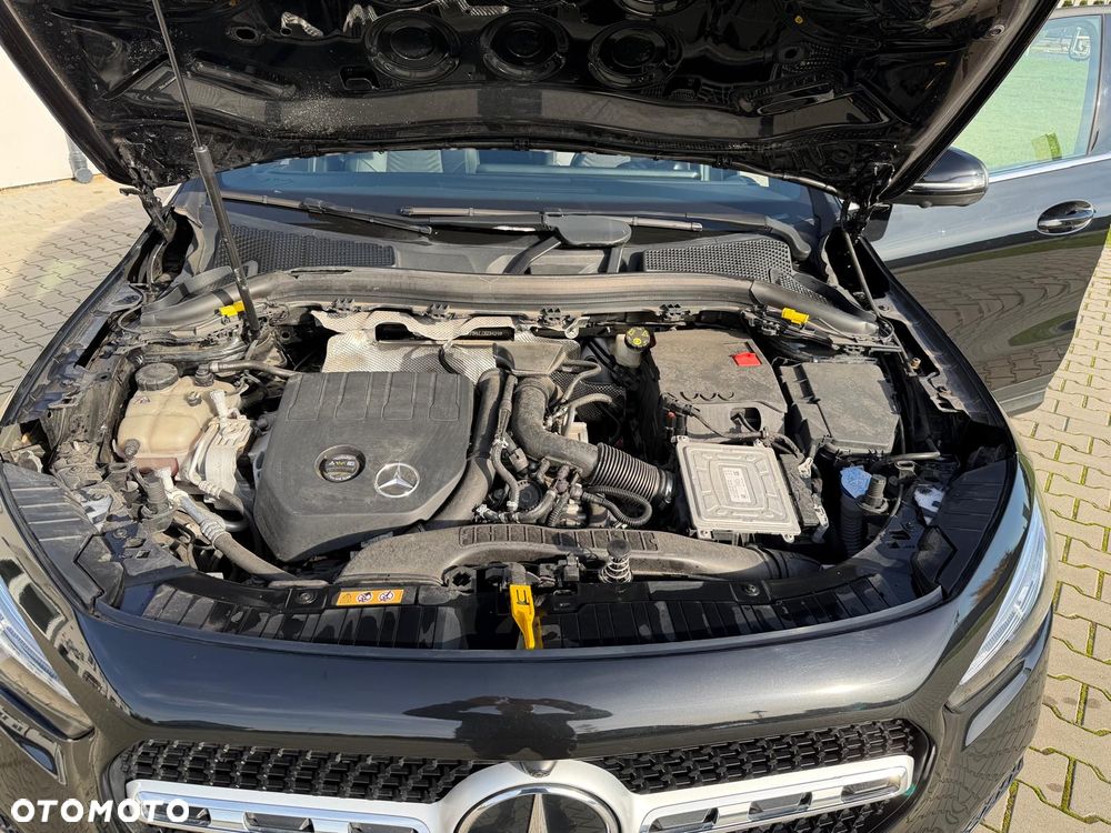 Mercedes-Benz GLA 180 AMG Line - 18