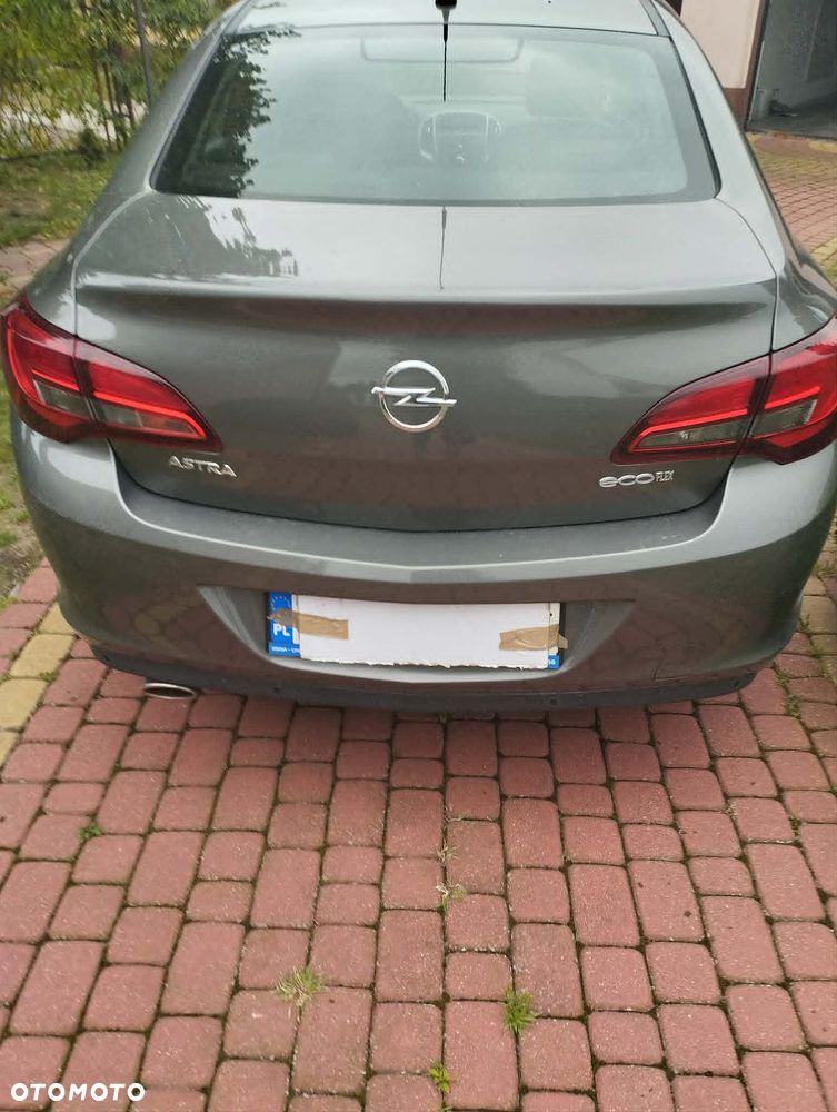 Opel Astra 1.4 T EU6 - 10