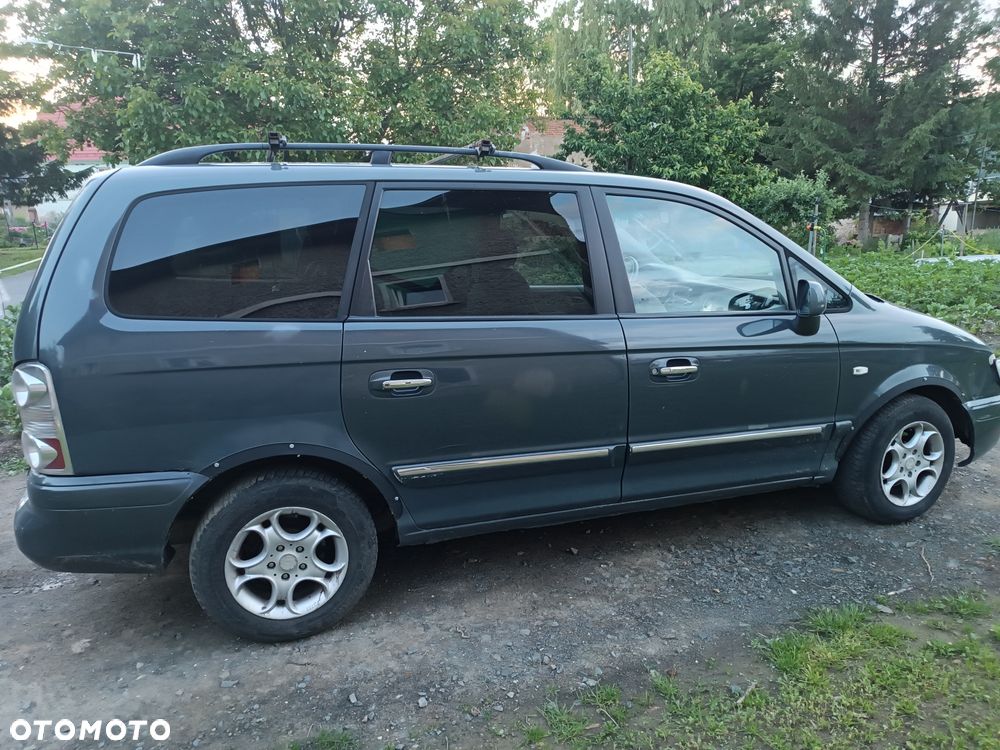 Hyundai Trajet - 7