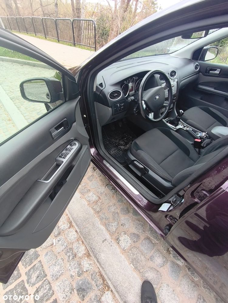 Ford Focus 1.6 TDCi Ambiente - 7