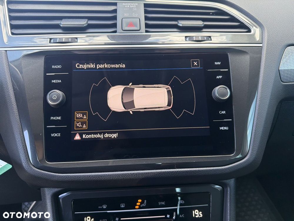 Volkswagen Tiguan - 22