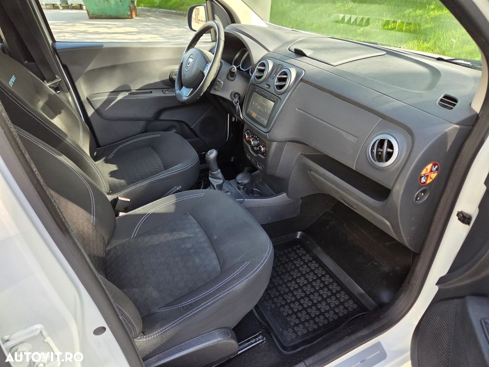 Dacia Lodgy TCe 115 Stepway - 23