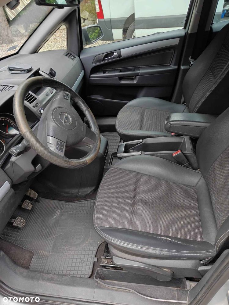 Opel Zafira 1.9 CDTI Cosmo - 11