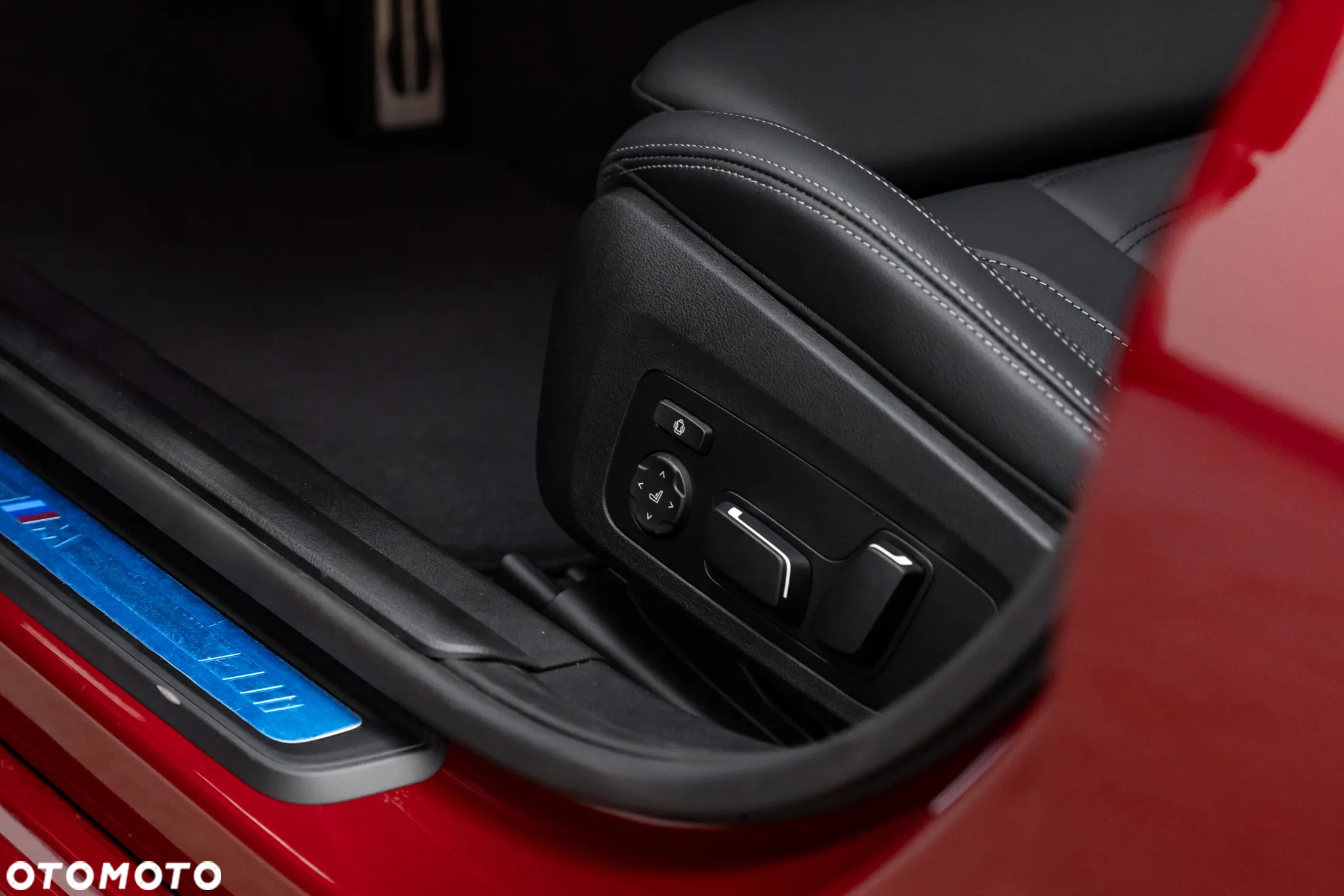 BMW Seria 3 330i xDrive M Sport - 30