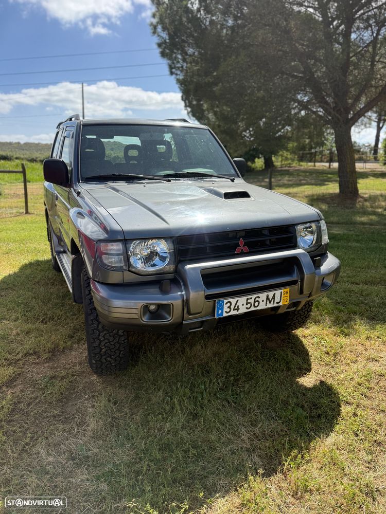 Mitsubishi Pajero - 15