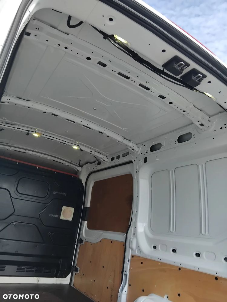 Ford Transit - 6