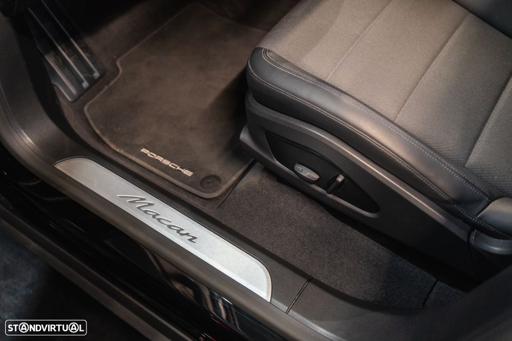 Porsche Macan Electric - 9