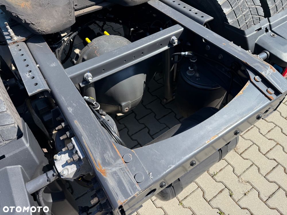 Renault T480 / LOW DECK / MEGA / 13L / Z FRANCJI / STAN BDB / / / - 16