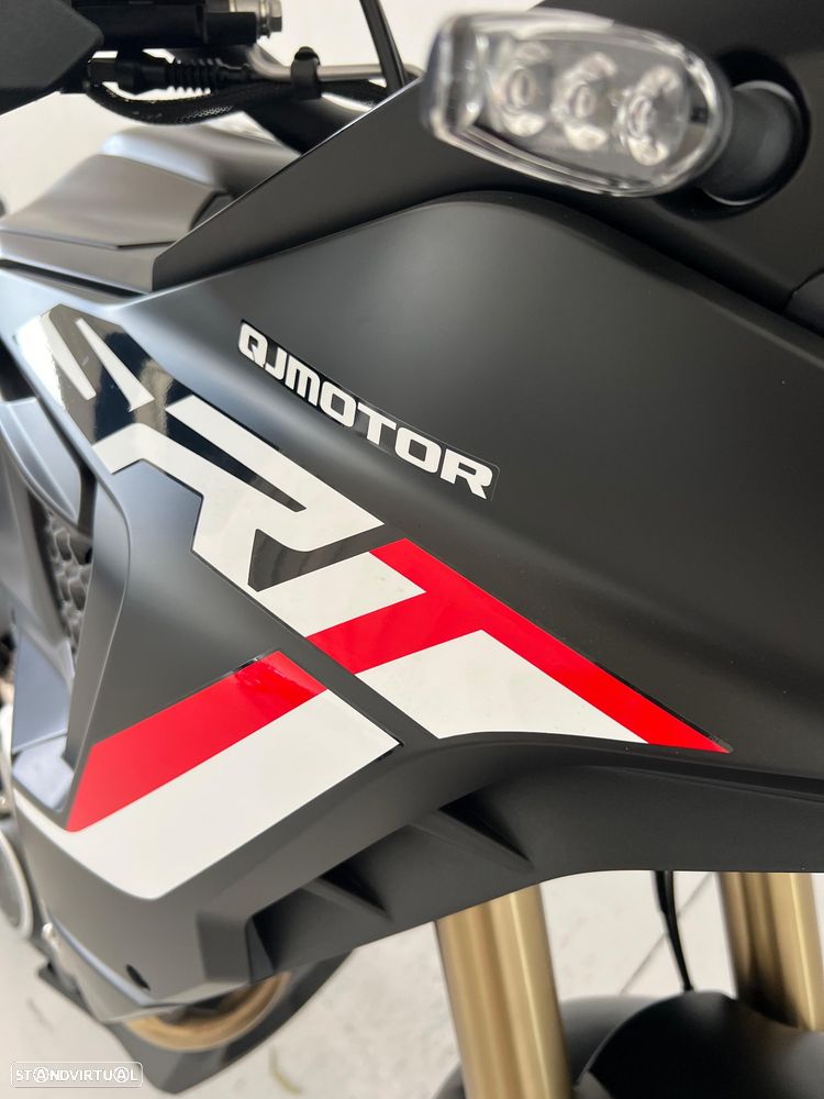 QJ Motor SRT 125DX - 7
