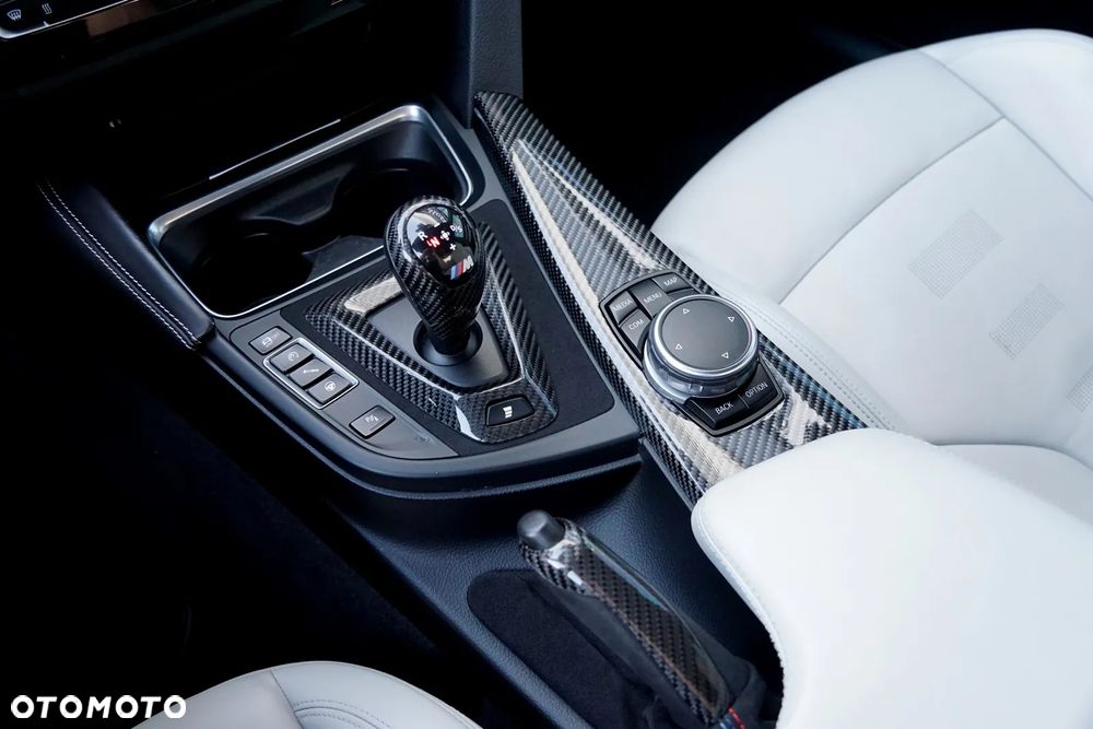 BMW M3 DKG - 36