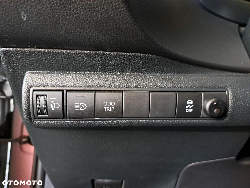 Toyota Corolla 1.8 Hybrid Comfort - 29