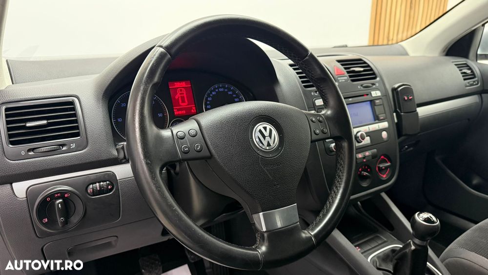 Volkswagen Golf 1.9 TDI Comfortline - 21