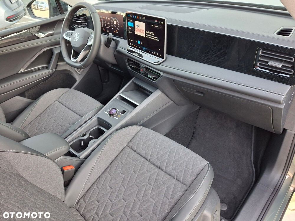 Volkswagen Tiguan - 19