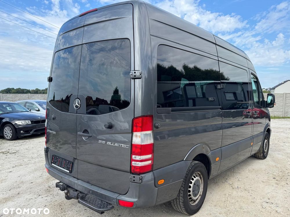 Mercedes-Benz Sprinter - 19