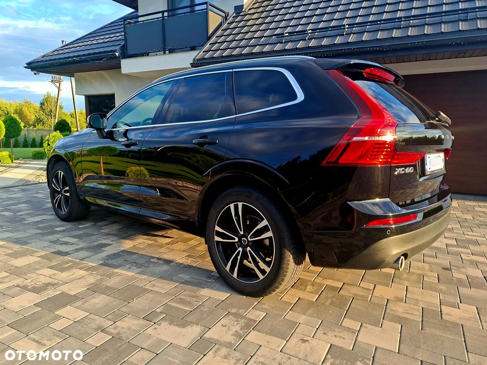 Volvo XC 60 D4 Momentum Pro - 10