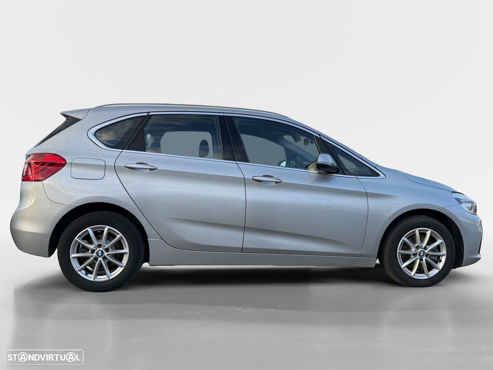 BMW 218 Active Tourer d Line Luxury Auto - 6