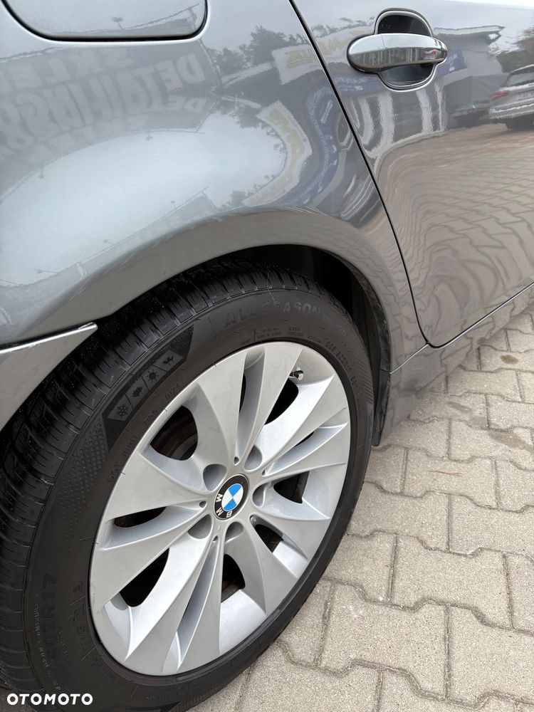 BMW Seria 5 525d - 13