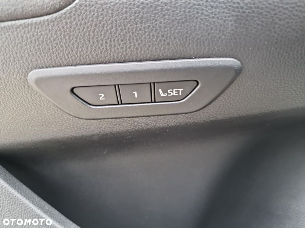 Toyota C-HR 2.0 Hybrid Dynamic Force Executive Premiere Edition - 13