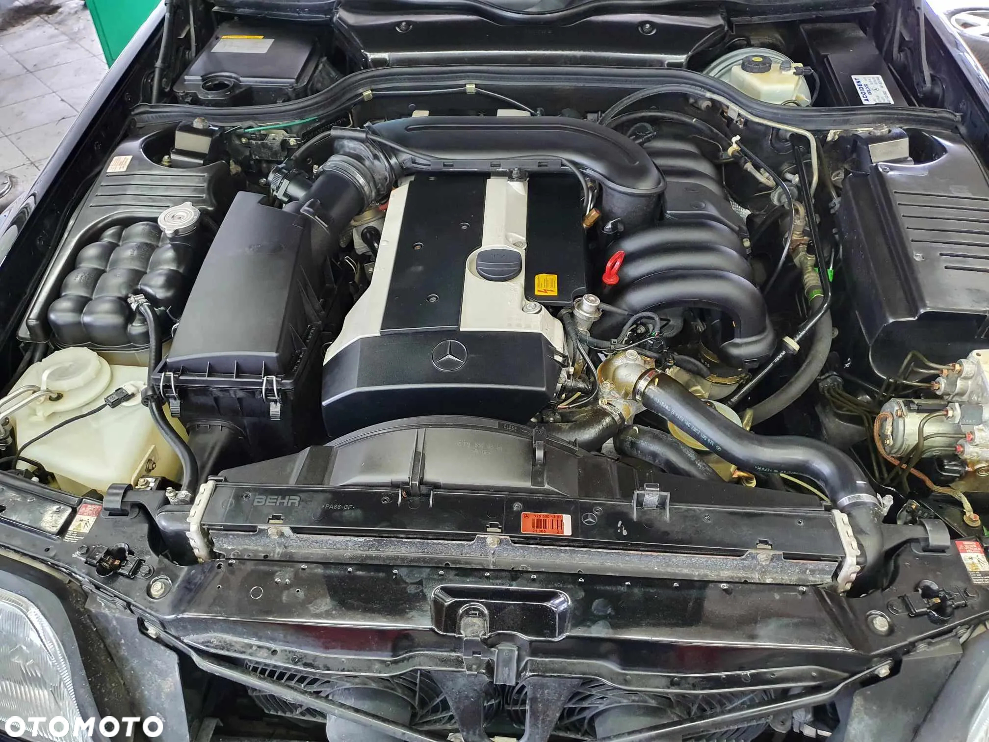 Mercedes-Benz SL 320 - 8