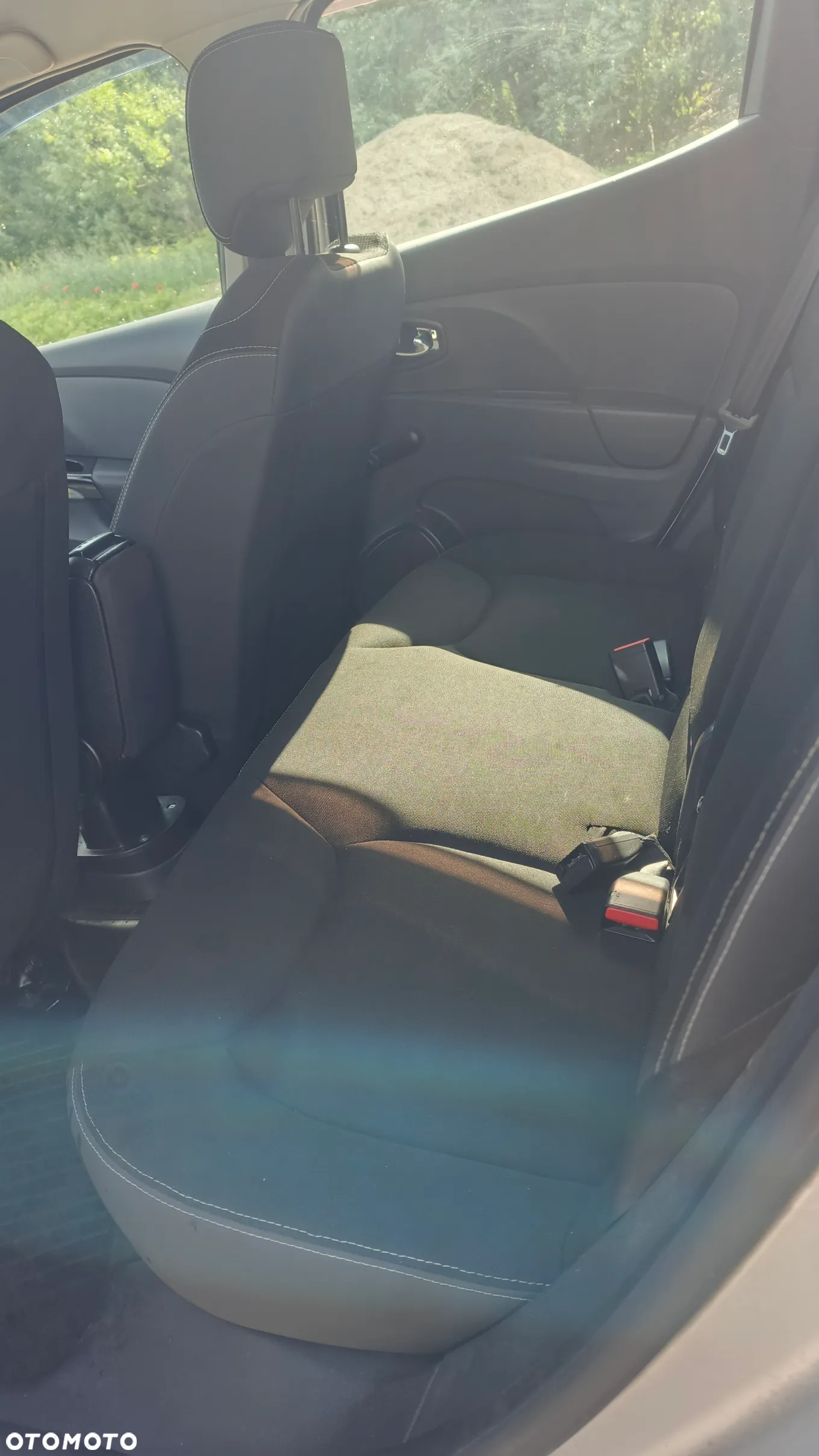 Renault Clio - 9