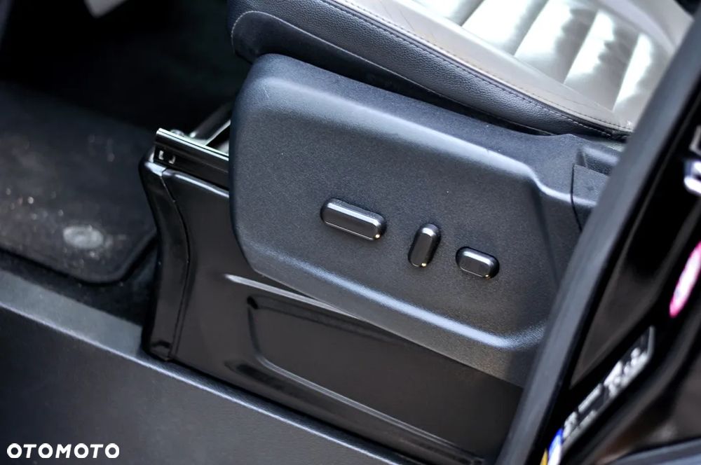 Ford Tourneo Custom 2.0 TDCi L2 Titanium SelectShift - 11