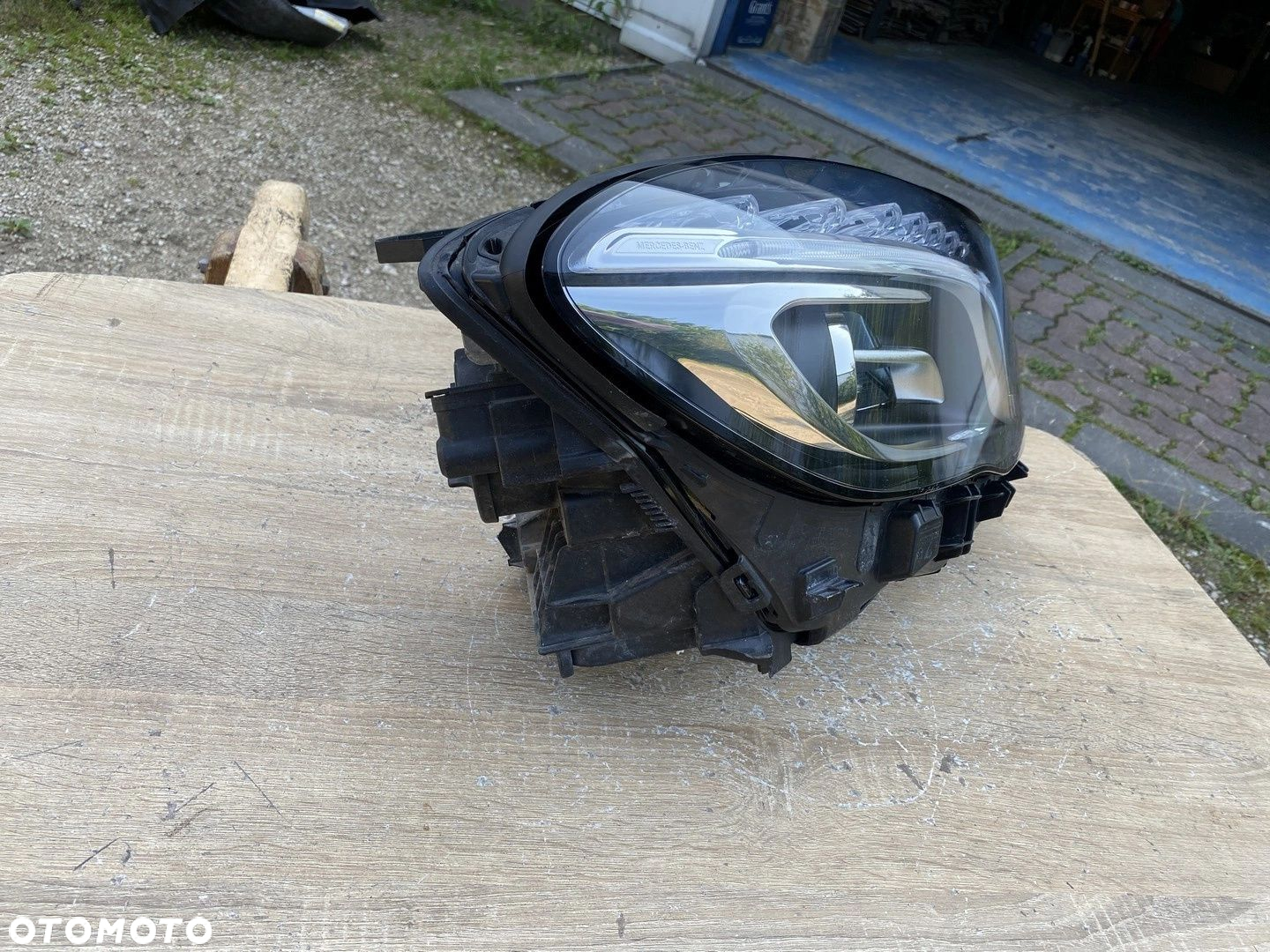 LAMPA PRZEDNIA PRAWA MERCEDES GLA W156 A156 XENON LED A1569062400 - 2
