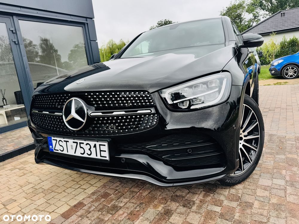 Mercedes-Benz GLC 300 d 4Matic 9G-TRONIC AMG Line Plus - 38