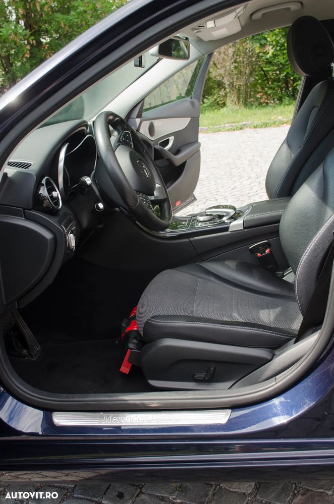 Mercedes-Benz C - 14