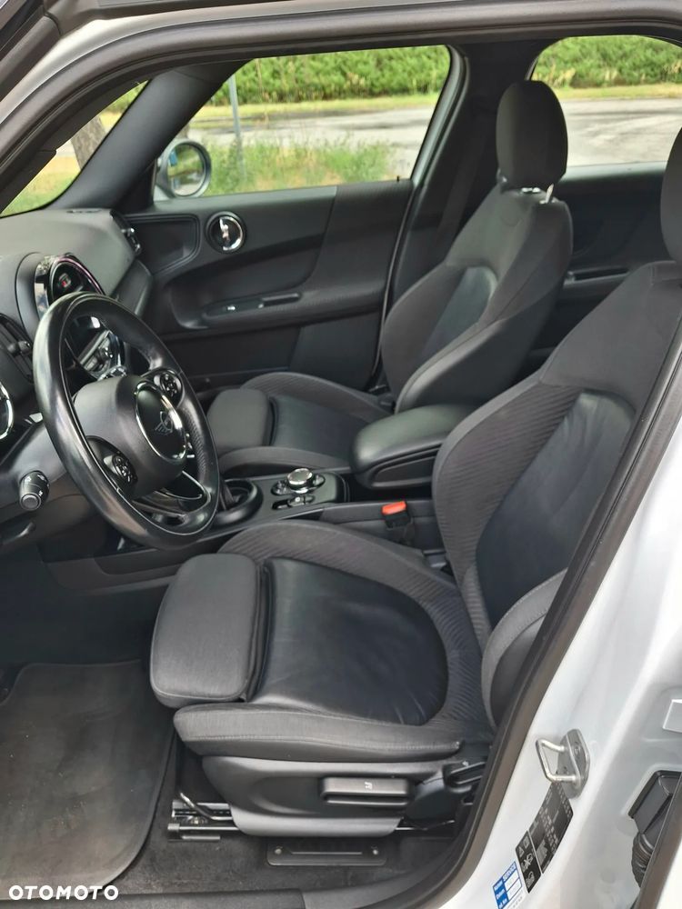 MINI Countryman Cooper ALL4 Classic Trim - 26