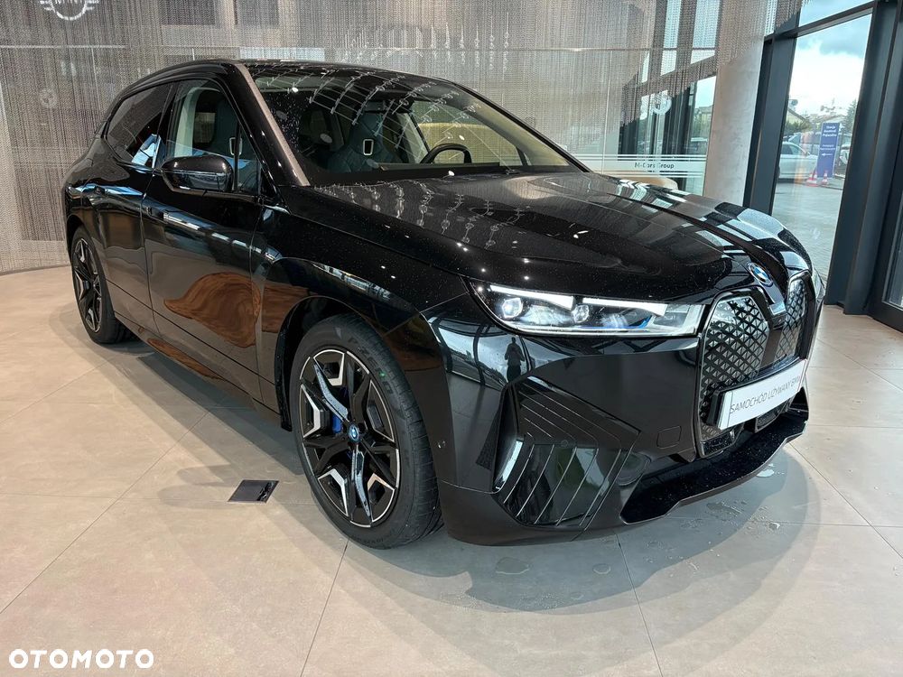 BMW iX xDrive40 76.6kWh - 10