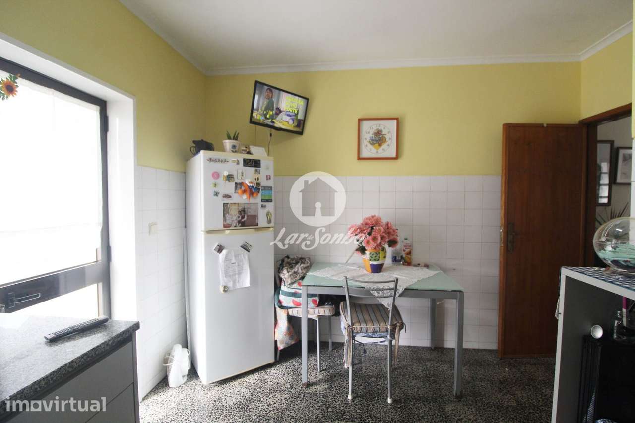 Apartamento T2 junto à Av da Carvalha, Fânzeres, com Excelente Expo... - Grande imagem: 3/18