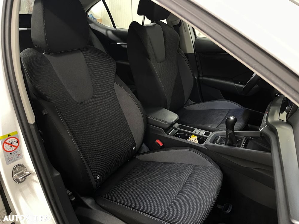 Skoda Octavia 1.5 TSI Ambition - 10