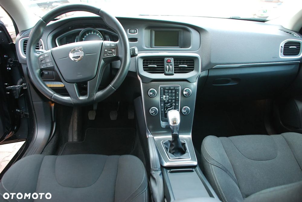 Volvo V40 T2 - 6