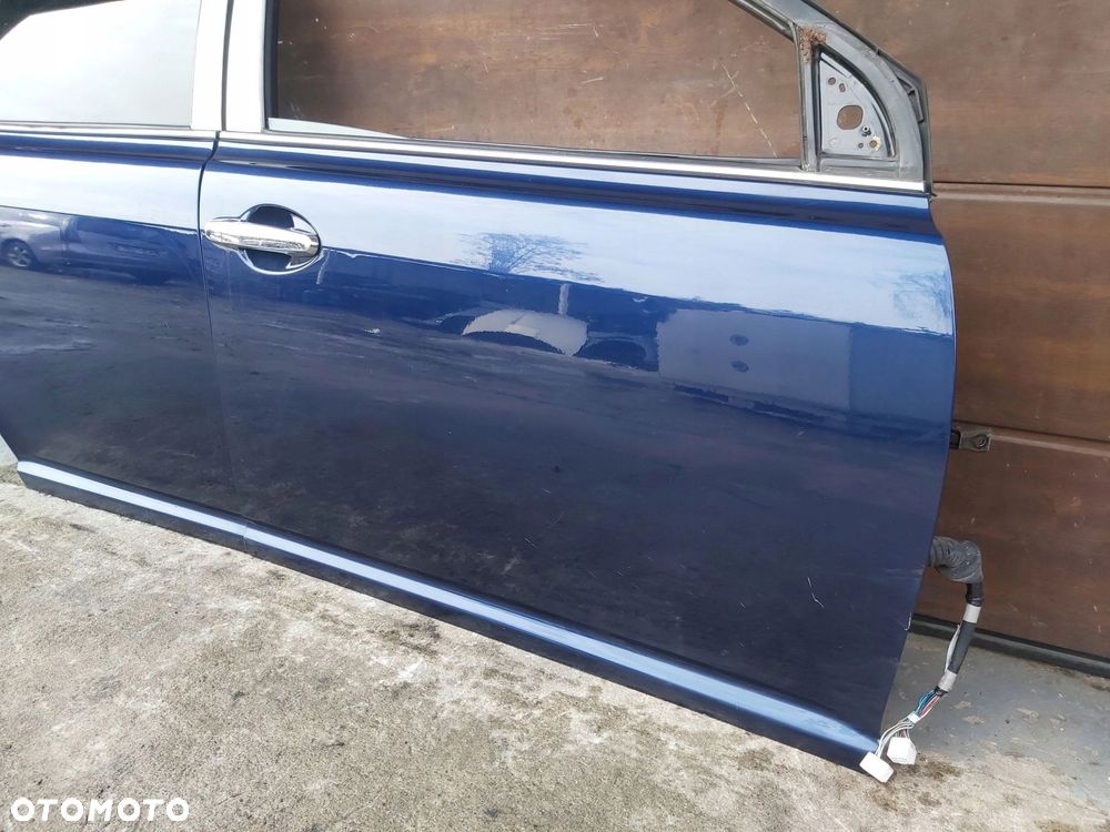 TOYOTA Avensis T25 03-08 r drzwi prawy przód prawe przednie 8p4 - 2