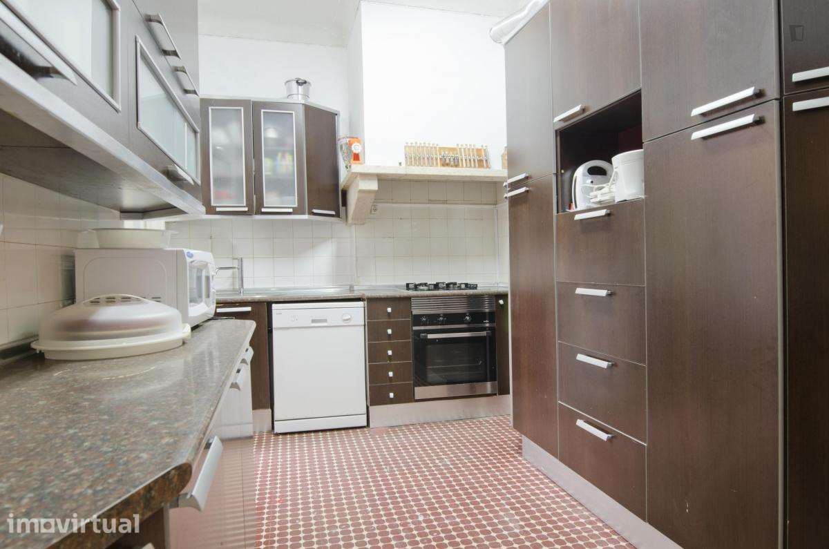 Quarto - localizado em Alvalade Lisbon - Grande imagem: 3/19
