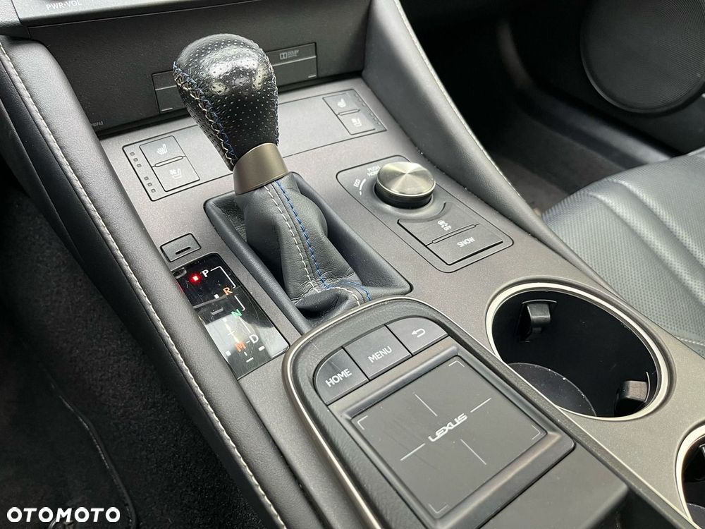 Lexus RC F Prestige - 21