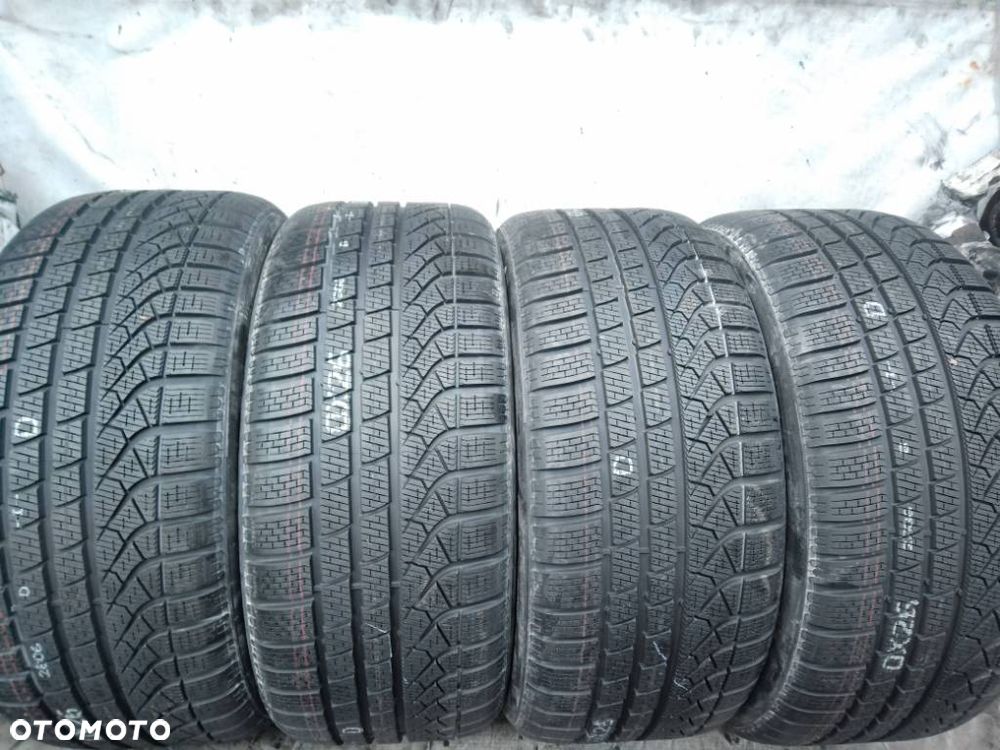 Pirelli P Zero Winter 255/40 R19 100V 2025 - 1