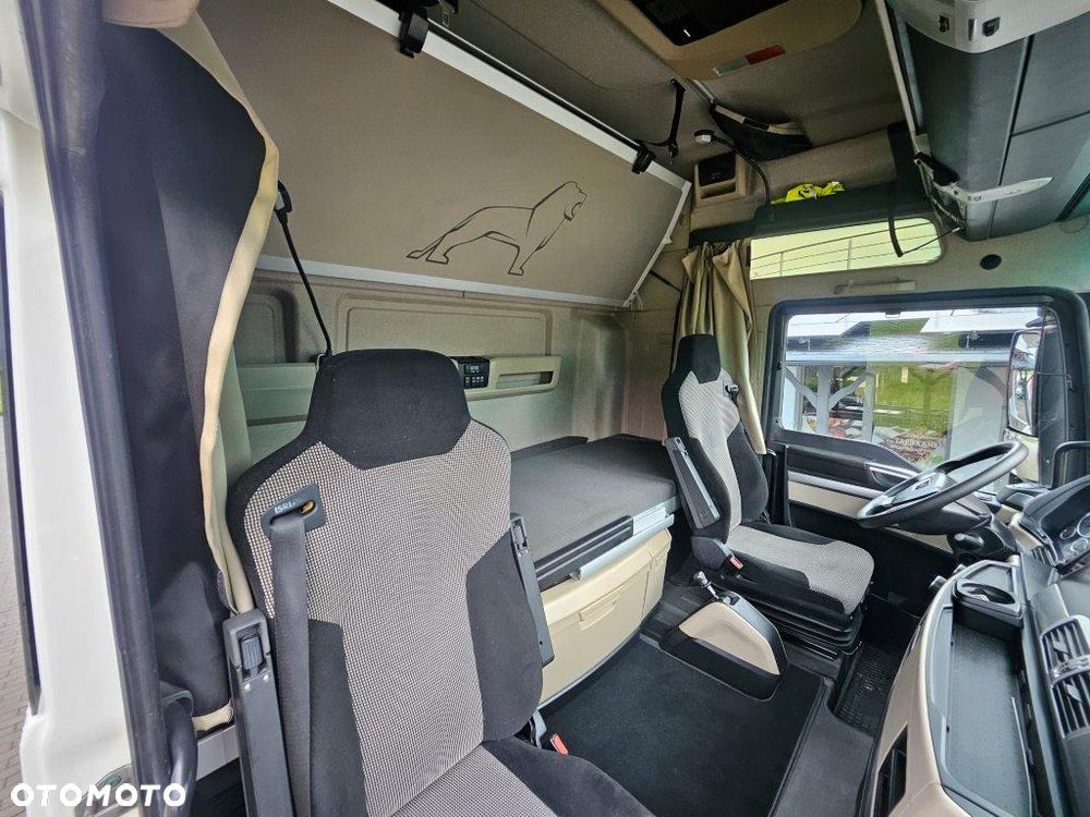 MAN TGX 26.460 KONTENER 8,2M 20EP XXL KABINA - 27