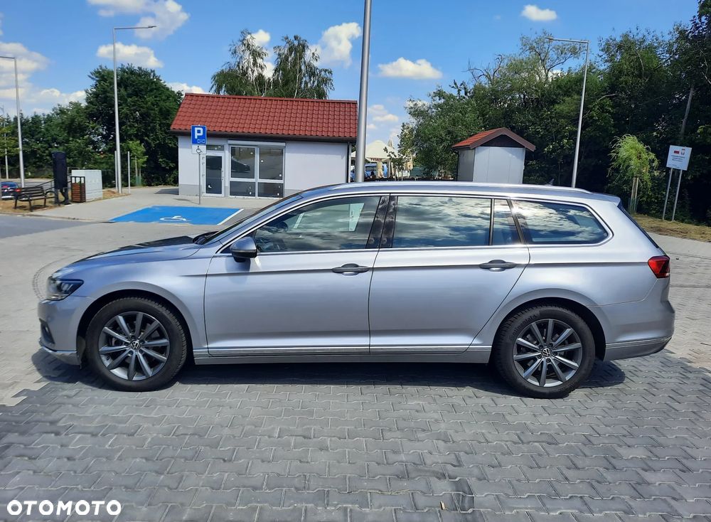 Volkswagen Passat 2.0 TDI Elegance DSG - 11