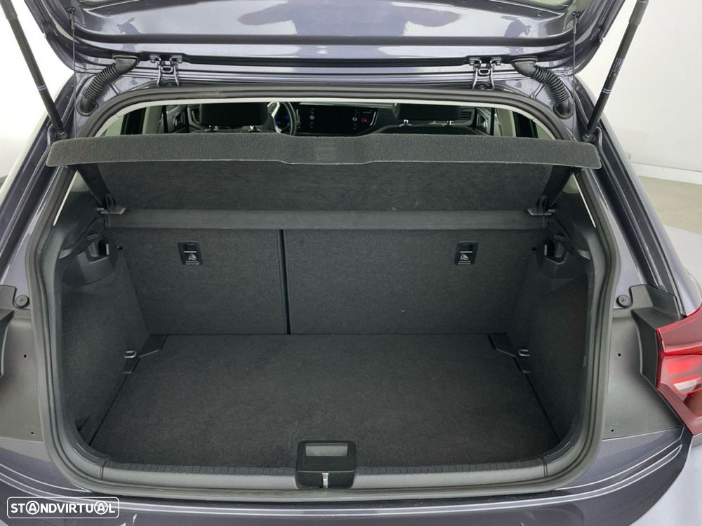 VW Polo 1.0 TSI Urban - 12