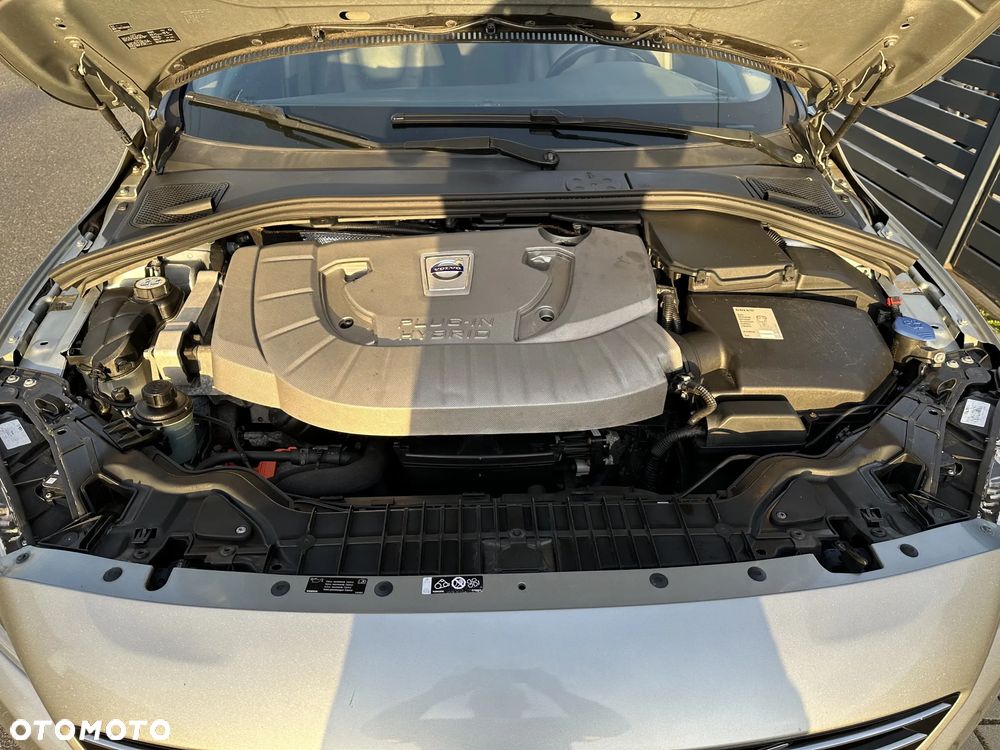 Volvo V60 D6 AWD Plug-in Hybrid Summum - 21