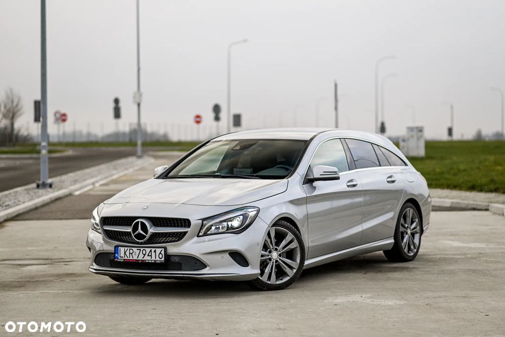 Mercedes-Benz CLA 180 7G-DCT Peak Edition - 3