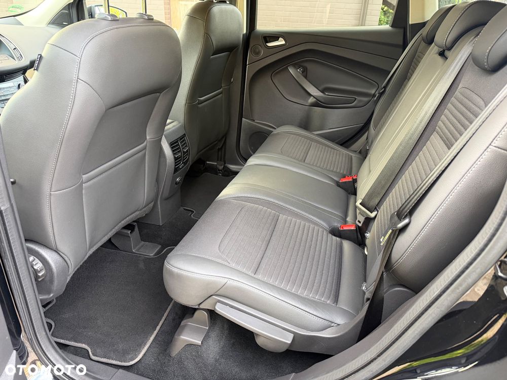 Ford Kuga - 30