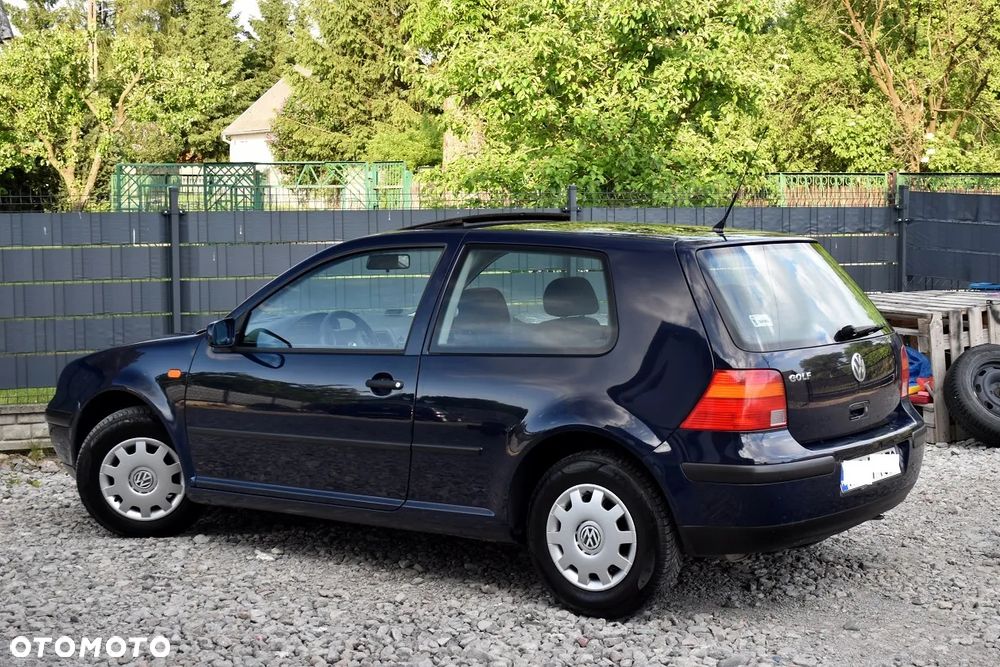 Volkswagen Golf 1.4 Comfortline - 14