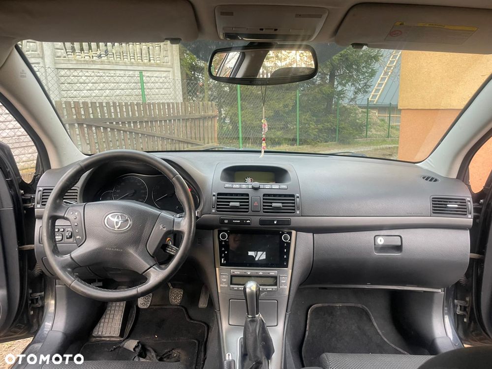 Toyota Avensis 1.8 VVT-i Luna - 7