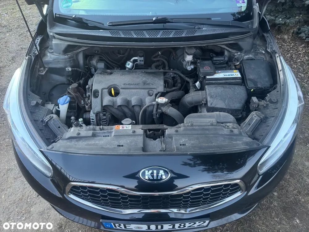 Kia Ceed 1.4 CVVT Dream Team Edition - 10