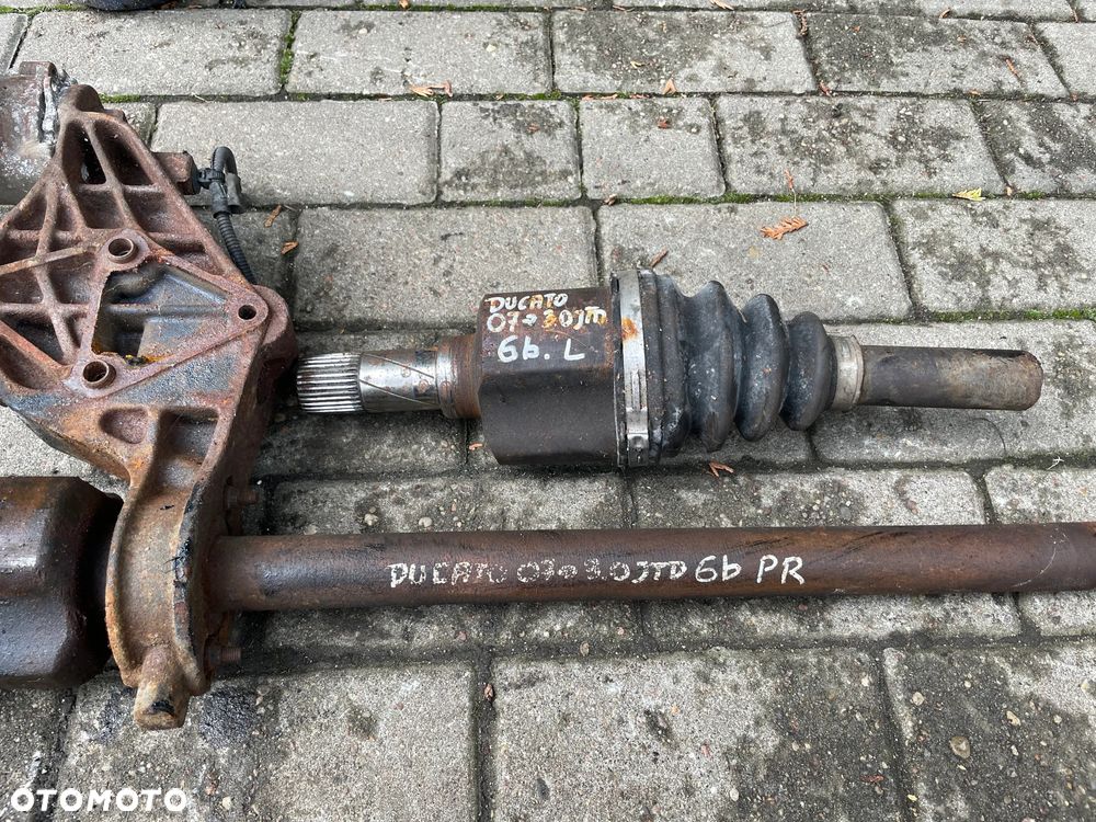 FIAT DUCATO 3,0 JTD 06- PRZEGUB LEWY PODPORA PÓŁOŚ PRAWA - 2