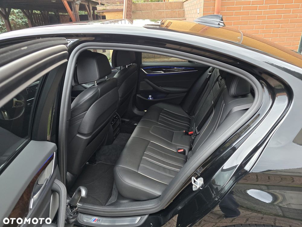 BMW Seria 5 530i xDrive mHEV M Sport sport - 14