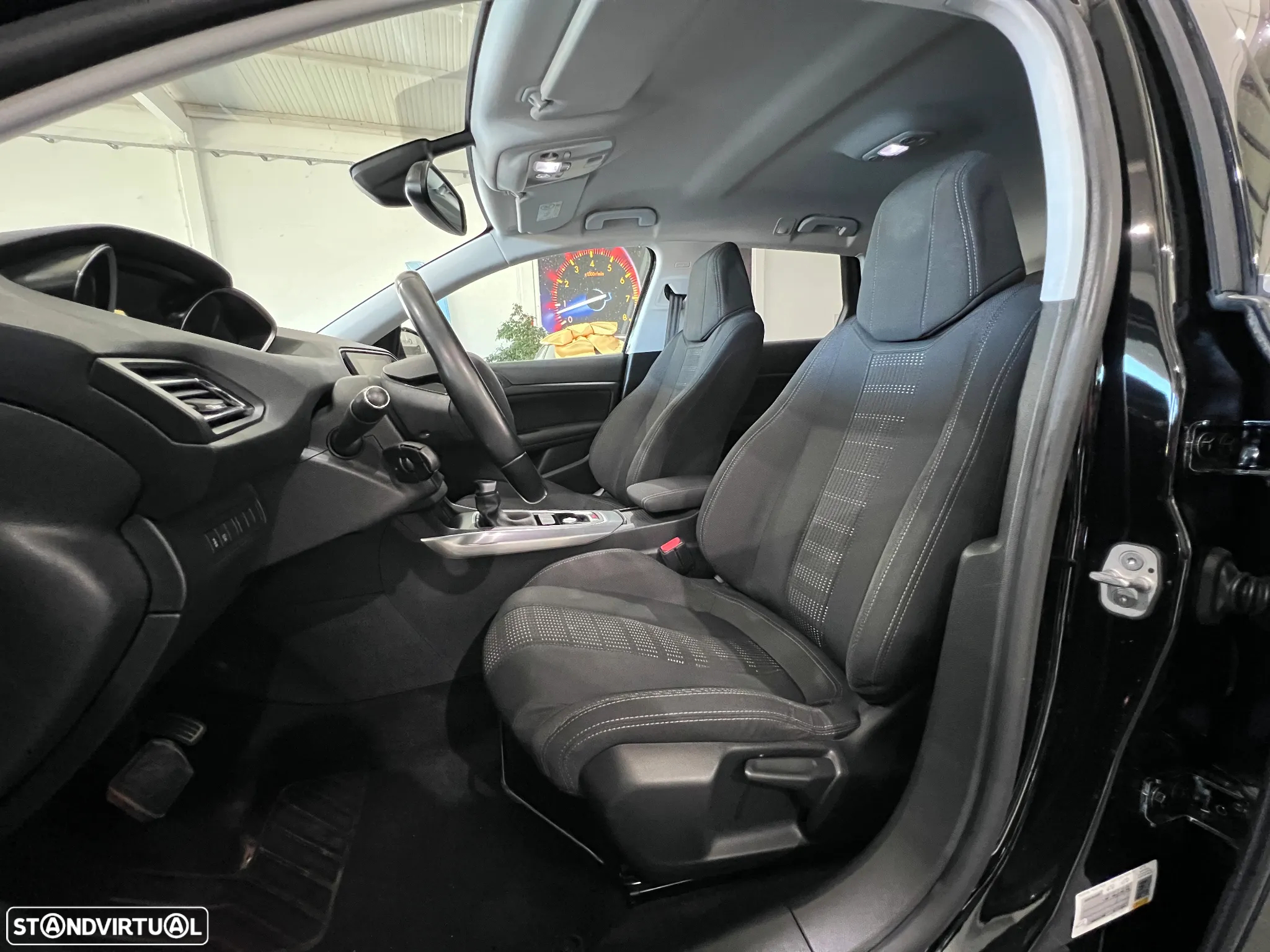 Peugeot 308 SW 1.2 PureTech Allure EAT6 - 8