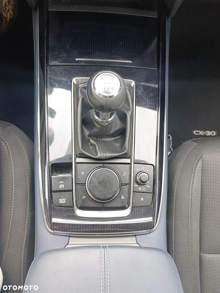 Mazda CX-30 SKYACTIV-D 1.8 - 12